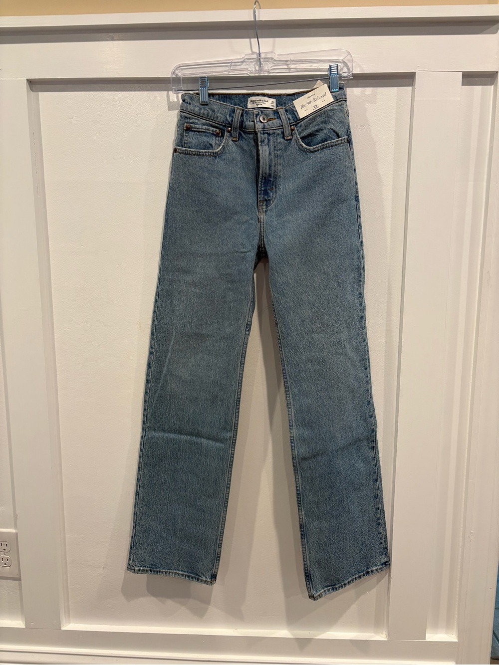 Abercrombie & Fitch High Rise “The 90’s Relaxed Jean”
